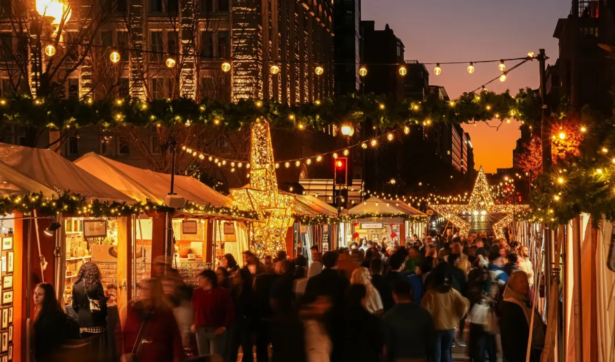 DowntownDC Holiday Market Returns for Its 22nd Season With 120 Vendors